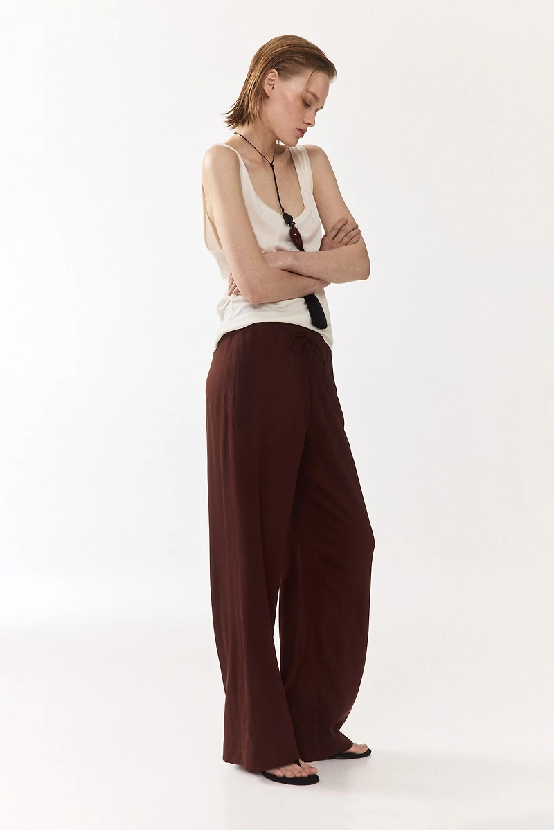 Wide-cut Pull-on Pants