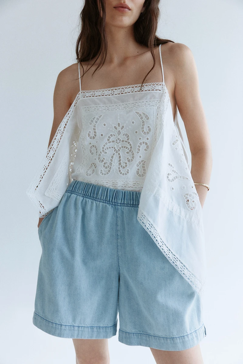 Short en denim avec taille élastique