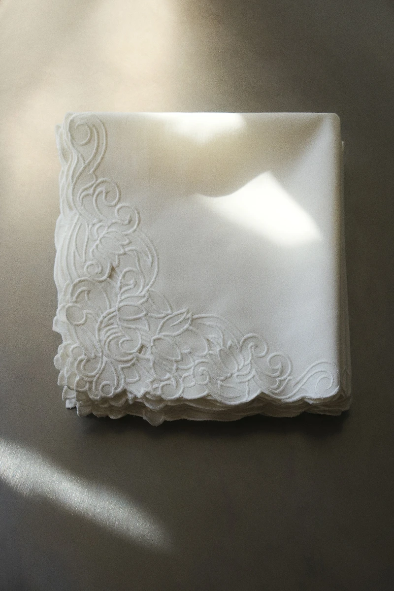 2-Pack Embroidered-Detail Placemats