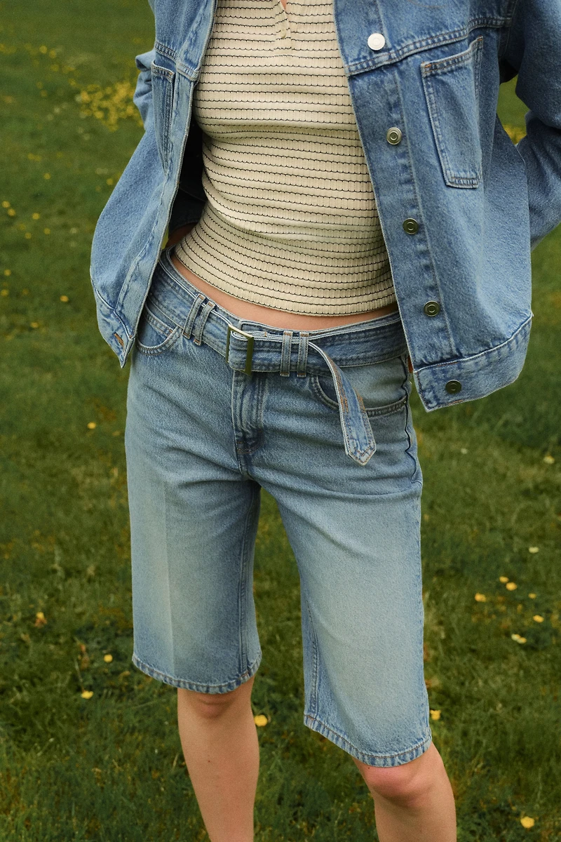 Short Bermuda en denim avec ceinture