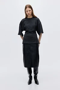 Loose-Fit Fine-Knit Top