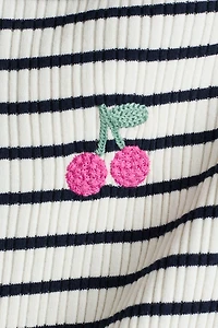 Robe à bretelles fines avec détail brodé