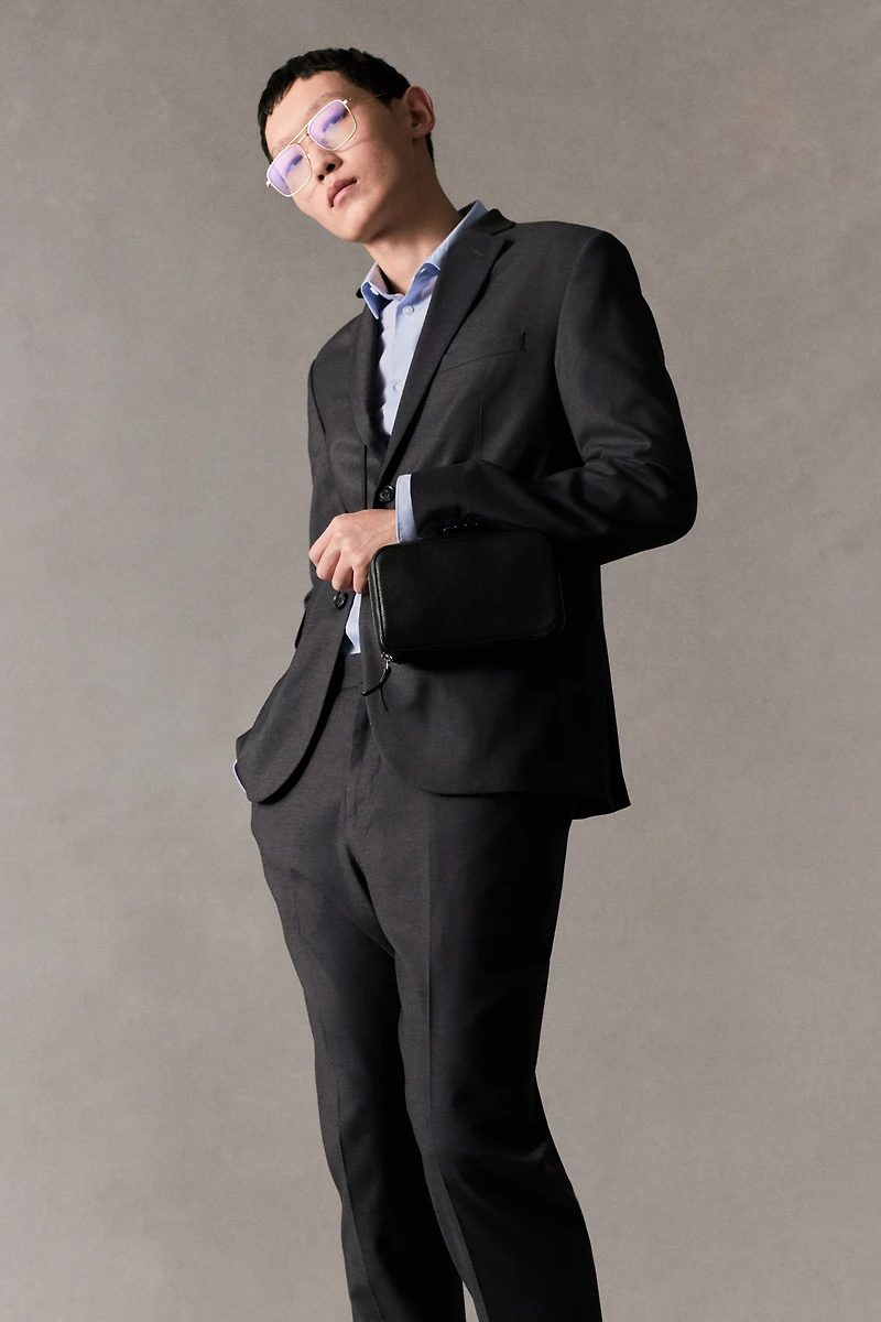 Pantalon d'habit près du corps