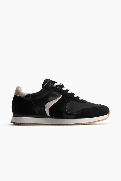 Retro Sneakers