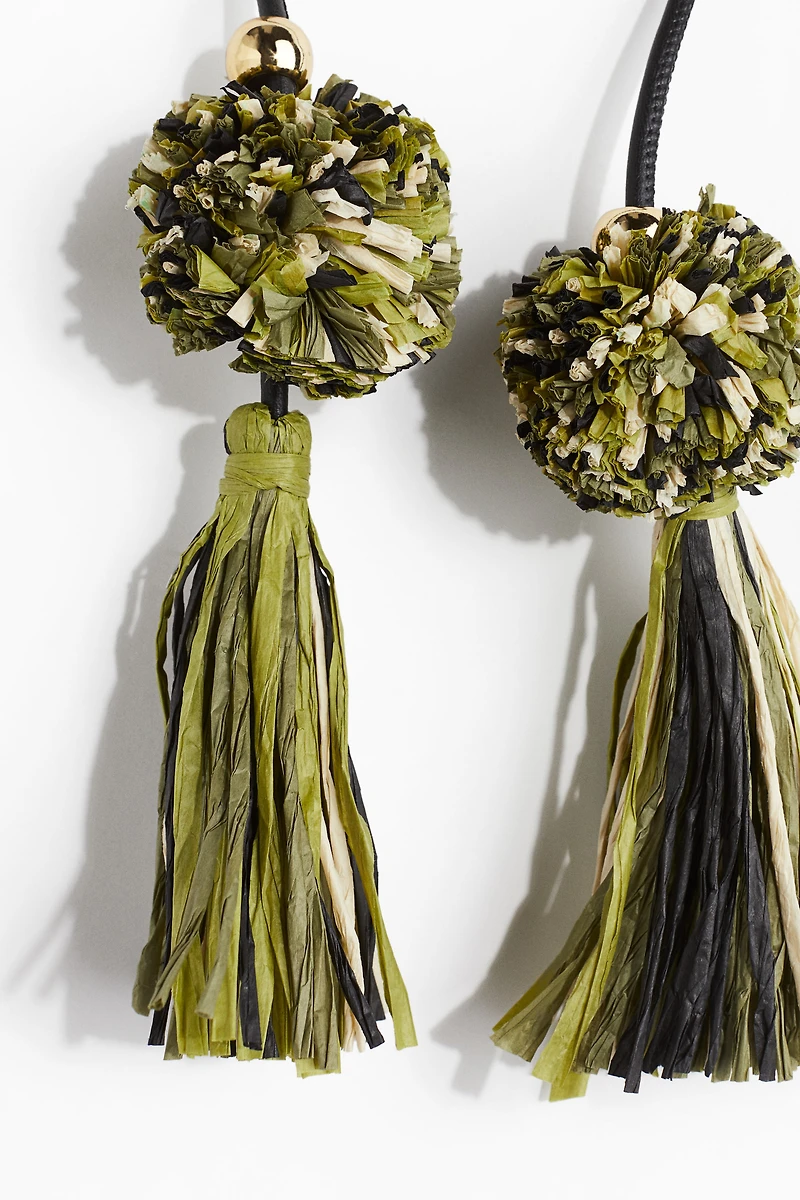Straw Tasseled Bag Charm