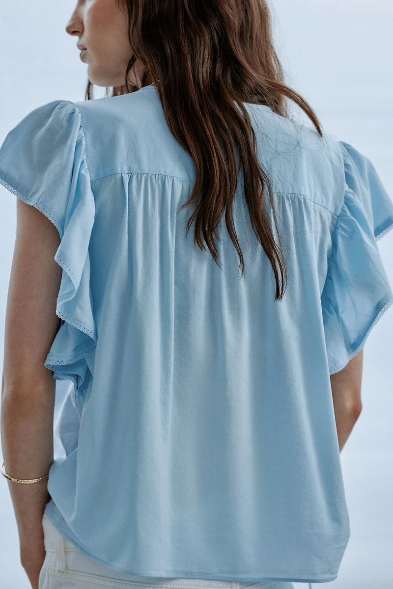 Flutter-Sleeved Lace-Trimmed Blouse