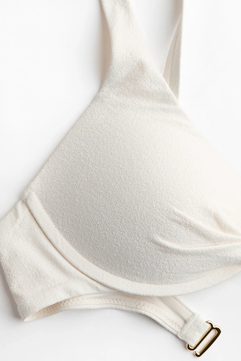 Haut de bikini pigeonnant