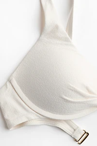 Haut de bikini pigeonnant