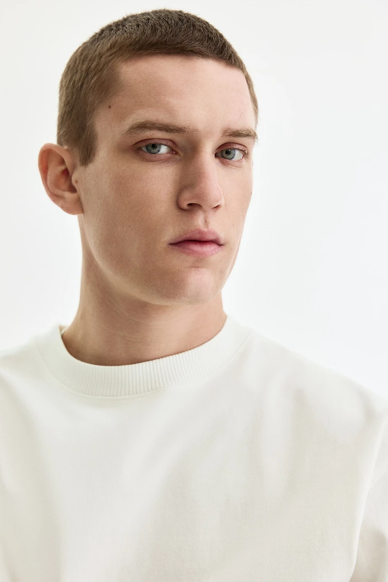 Loose-Fit Long-Sleeved Shirt