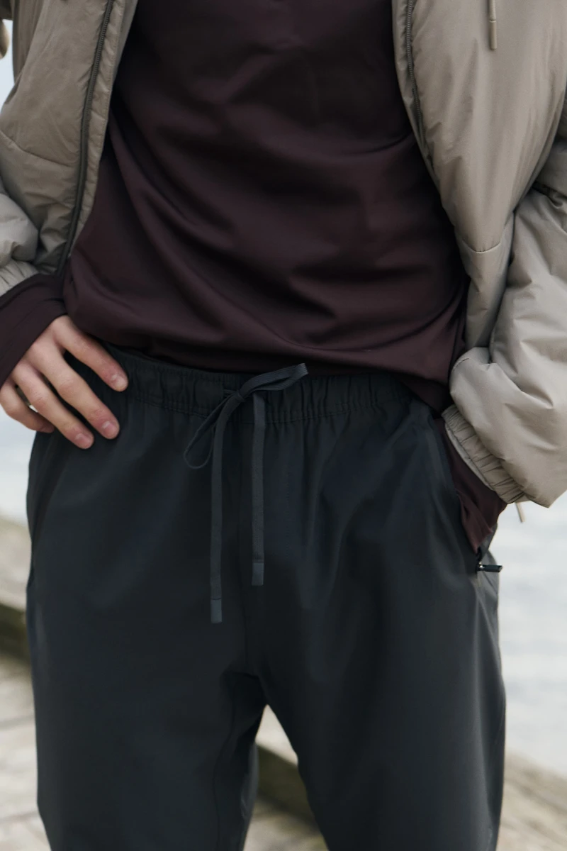 Sports Joggers with DryMove™