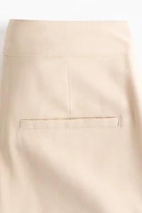 Pantalon droit avec ceinture