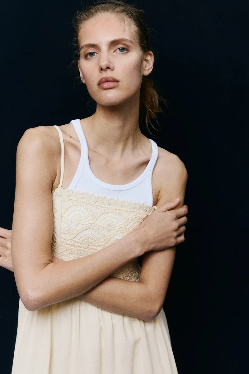 Robe à bretelles fines en coton