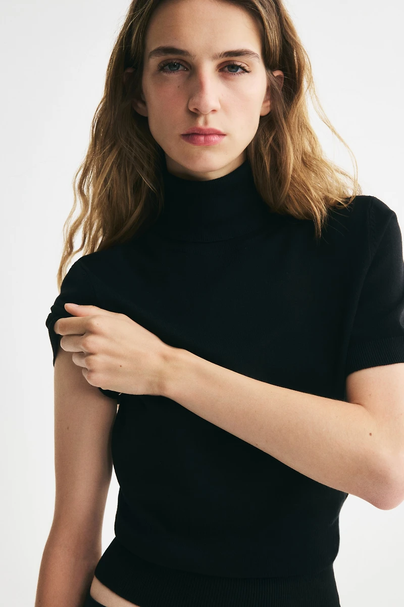 Fine-Knit Turtleneck Top