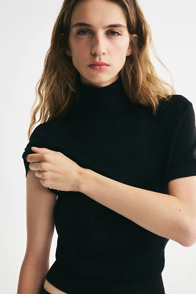 Fine-Knit Turtleneck Top
