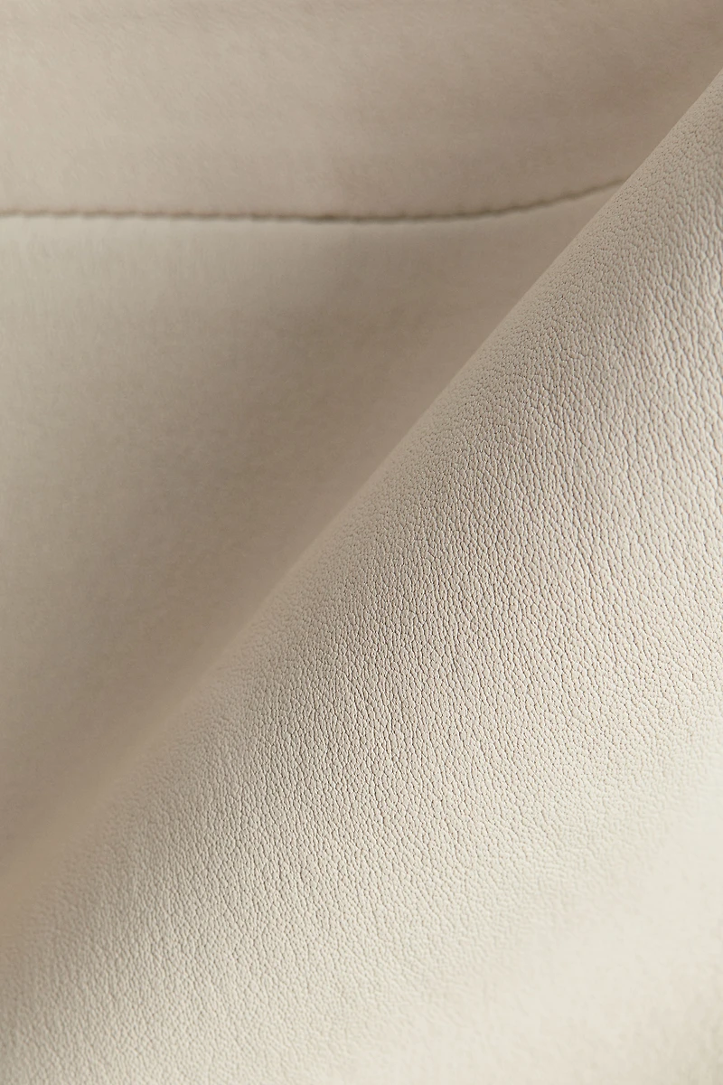 Pantalon près du corps en cuir