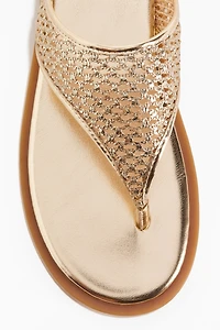 Tongs tressées