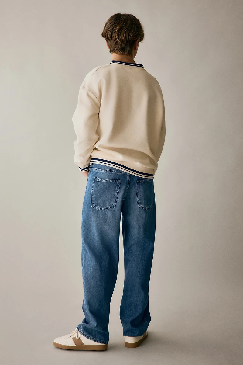 Loose Fit Jeans
