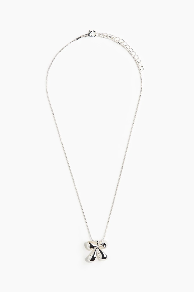 Bow-Pendant Necklace
