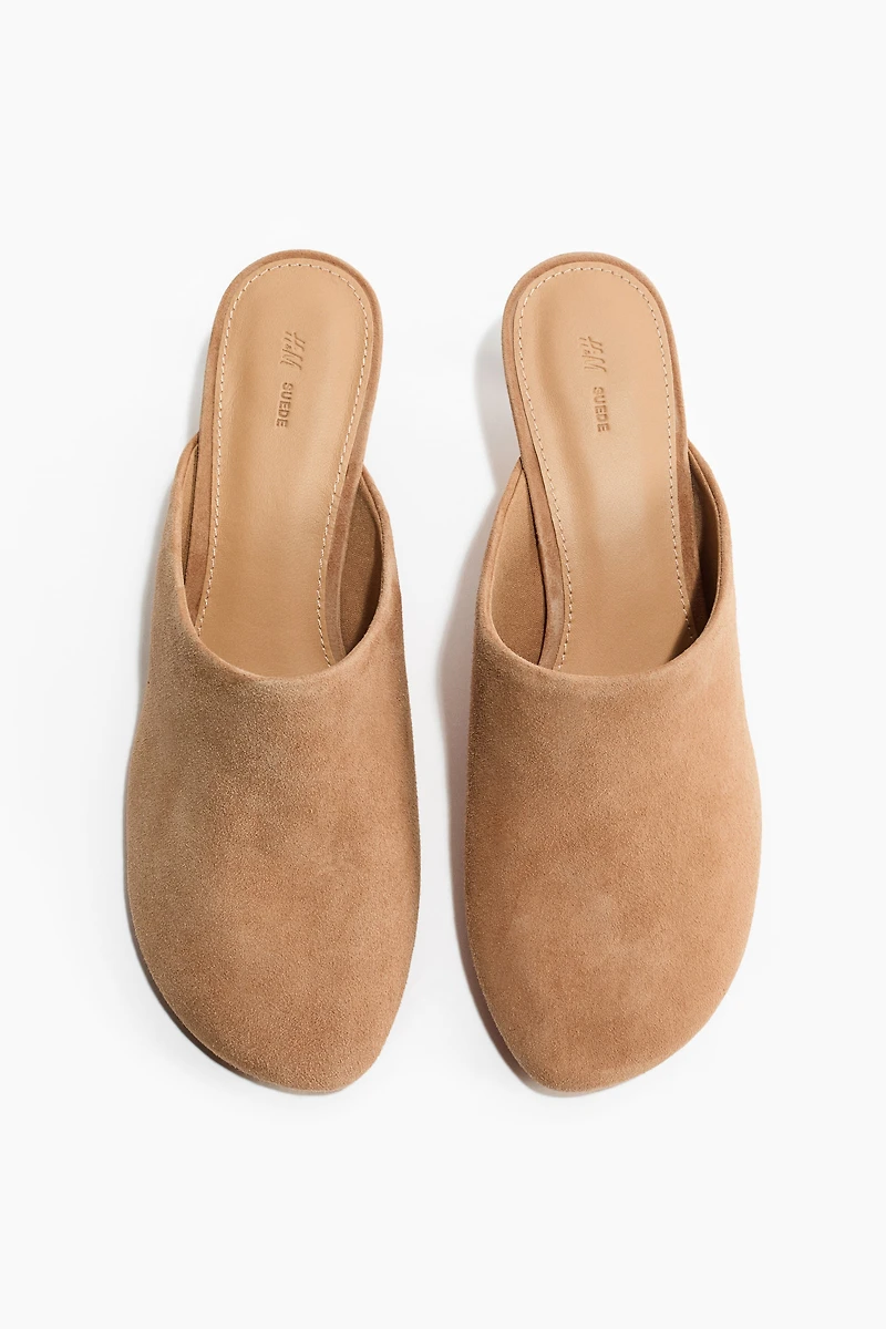 Kitten-Heeled Leather Mules