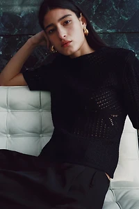 Haut à l’aspect crochet