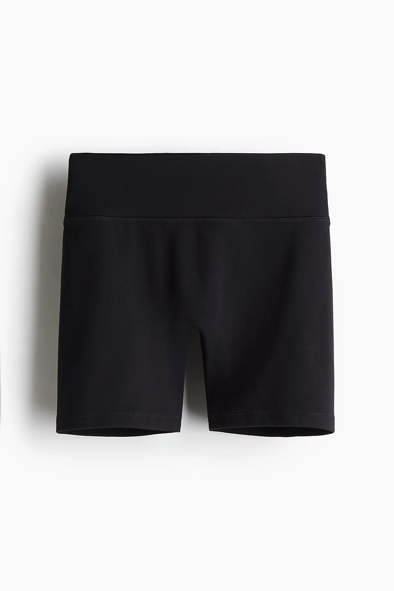 Cycling shorts with SoftMove™