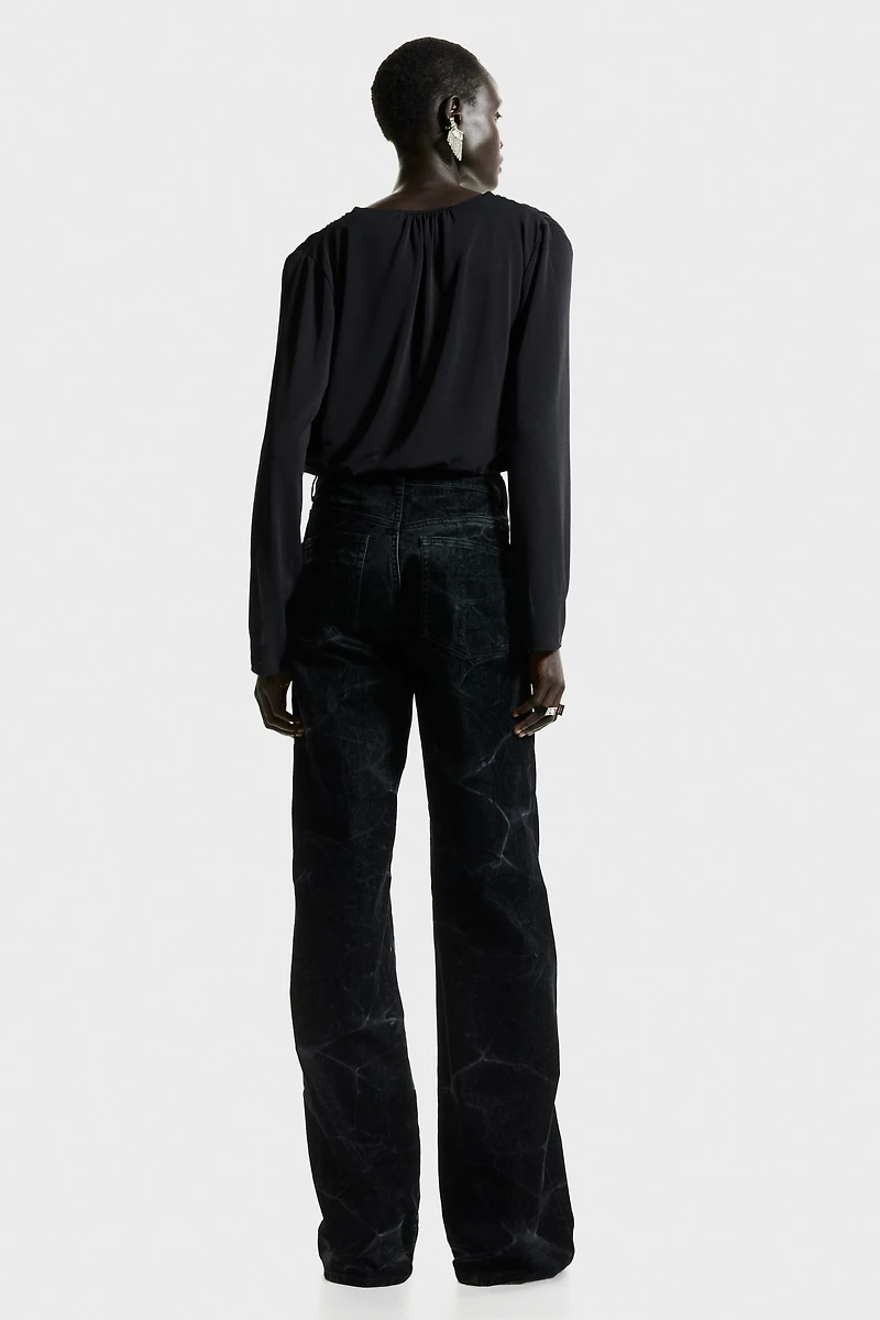 Maillot string drapé à encolure en V