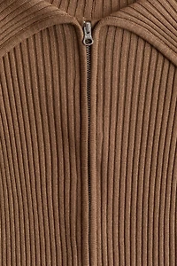 Gilet épaules nues