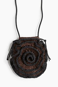 Sac en paille pour téléphone avec appliqué