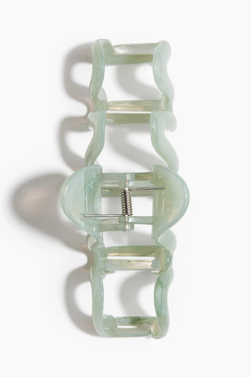Wavy Hair Claw