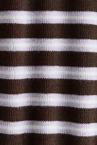 Fitted Contrasting-Trim T-Shirt
