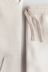 Ensemble 2 pièces avec kangourou et short