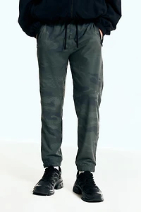 Regular-Fit Sports Joggers with DryMove™