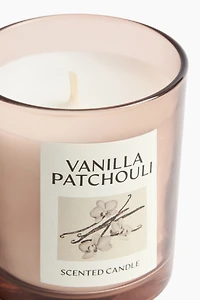 Bougie parfumée dans un pot en verre
