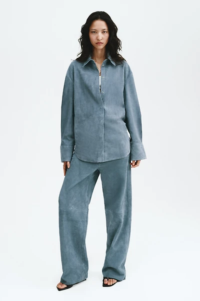 Chemise en cuir velours