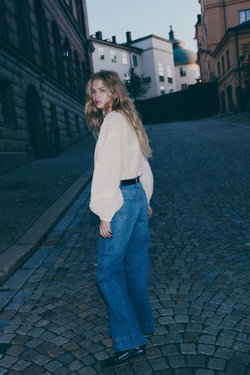 Blouse à col volants en coton