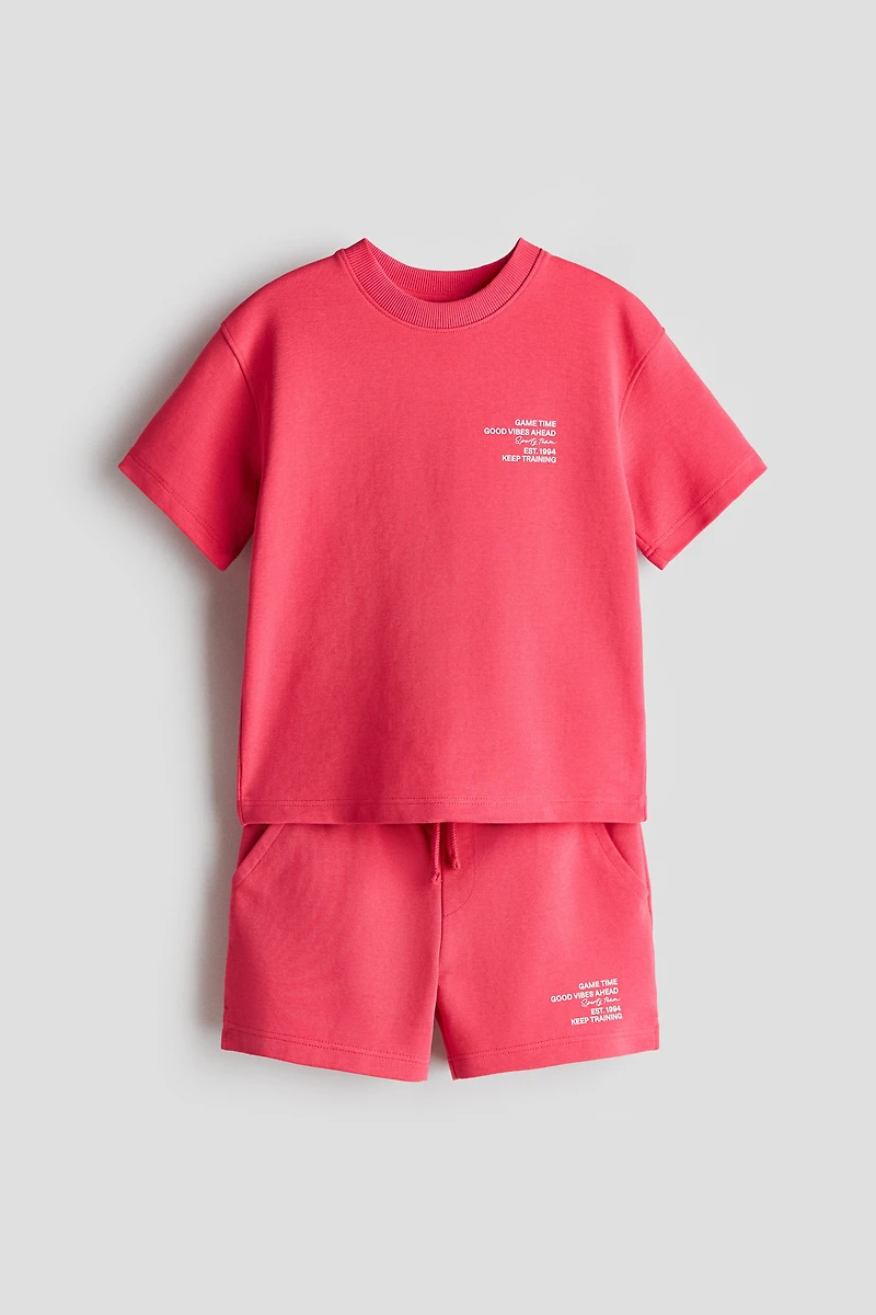 2-Piece T-Shirt and Sweatshorts Set