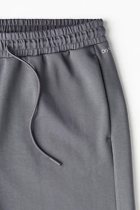 Mid-Length Sports Shorts with DryMove™