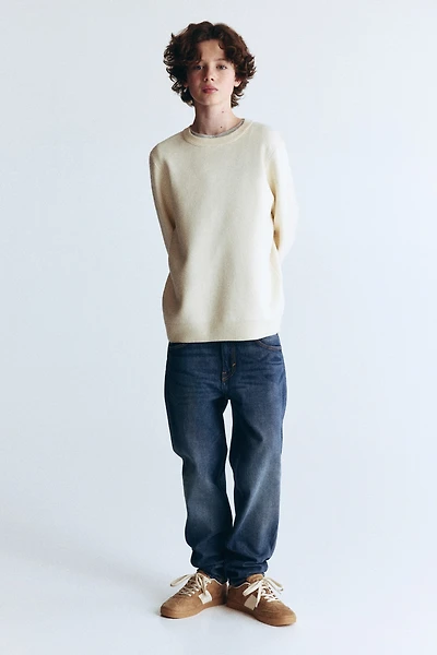 Relaxed Tapered Fit Jeans