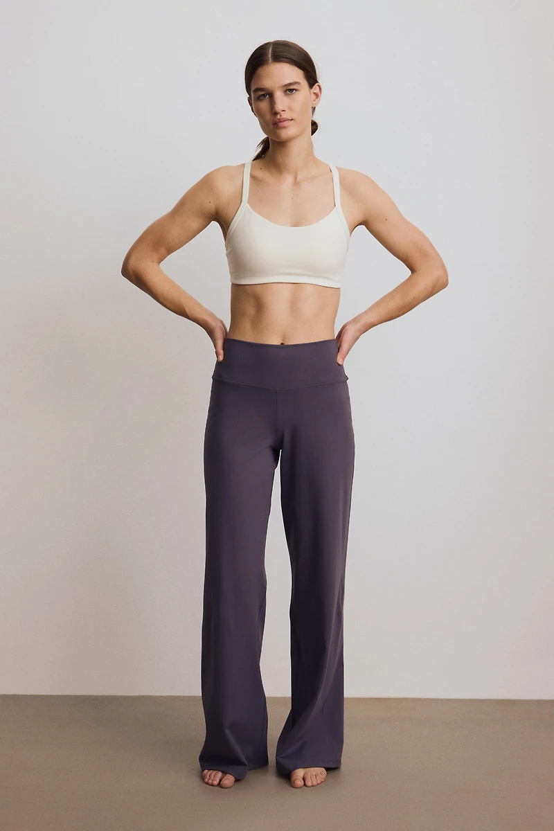 Wide-Leg Sports Leggings with SoftMove™