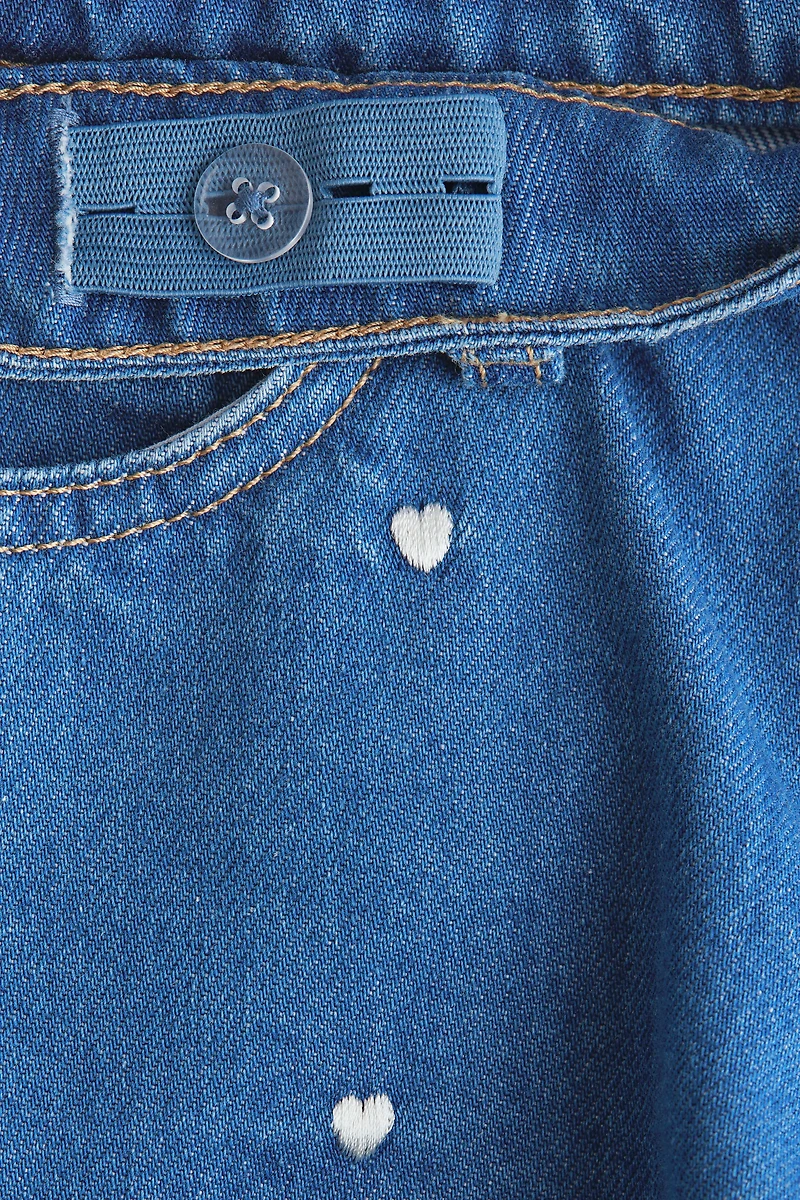 Short en denim avec détails brodés