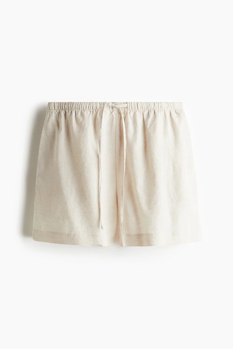 Short en lin avec cordon de serrage