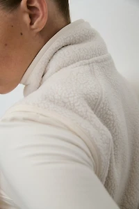 Regular-Fit Teddy Fleece Sports Vest