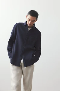 Chemise classique en tissu texturé