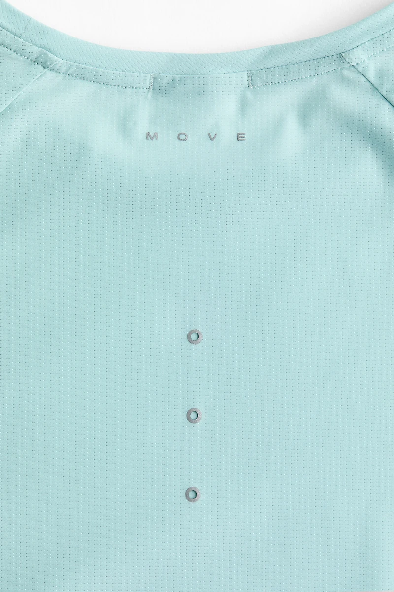 Sports Top with DryMove™