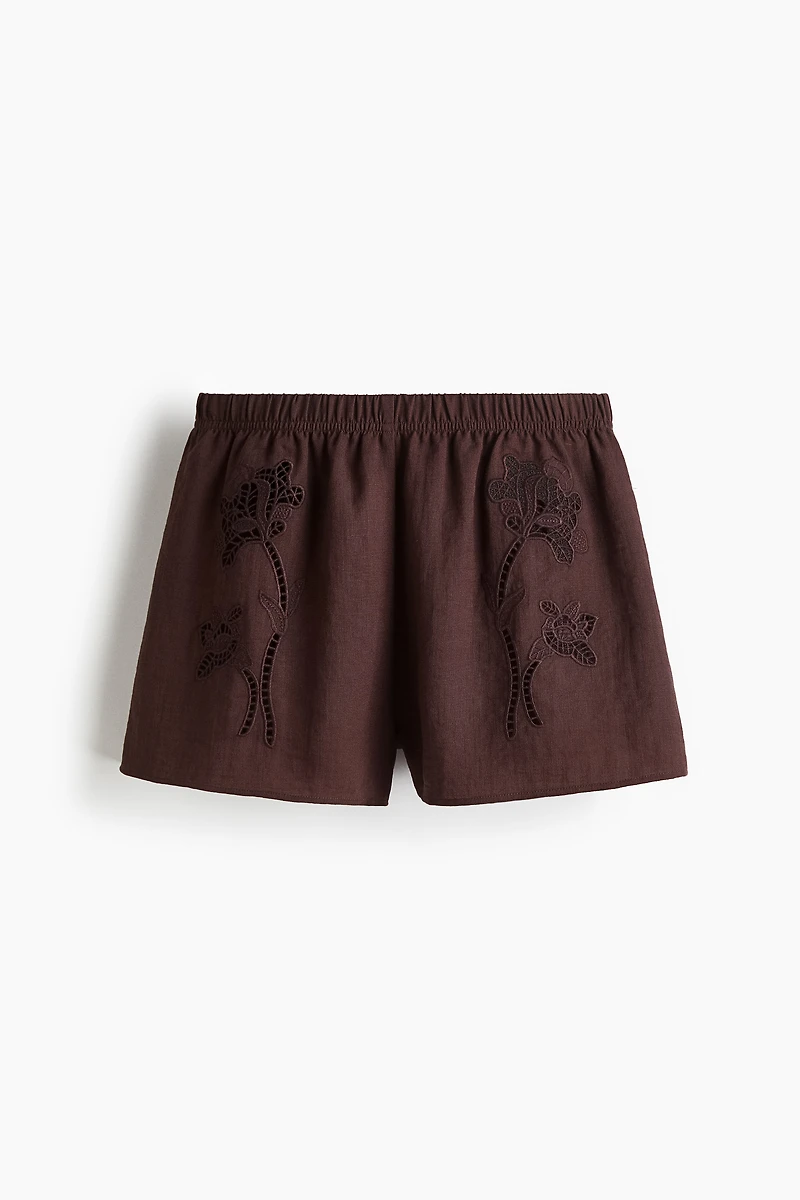 Short avec broderie anglaise