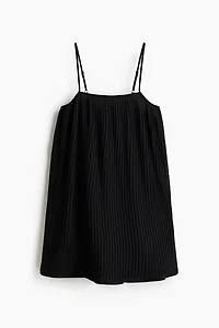 Robe plissée à bretelles fines