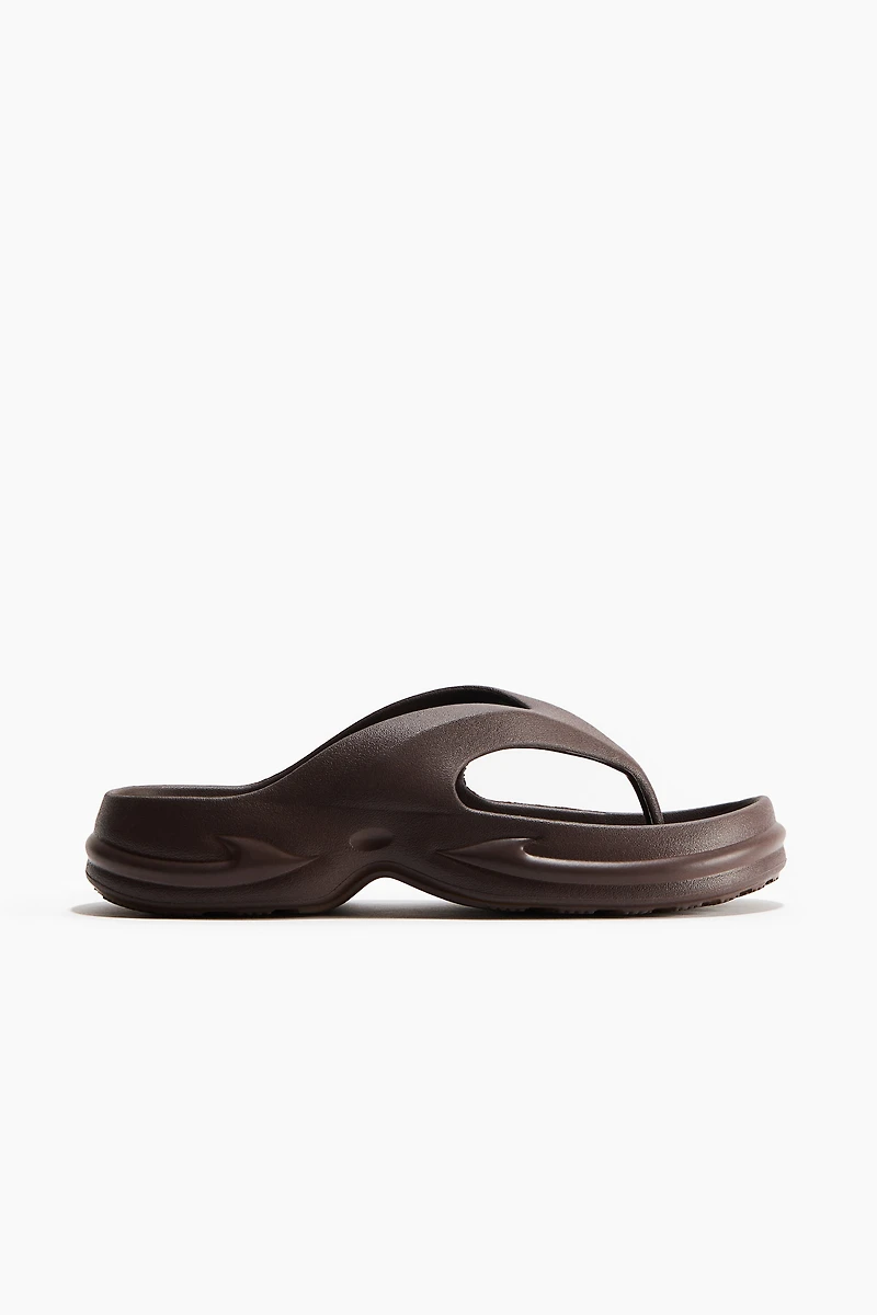 Chunky Flip-Flops