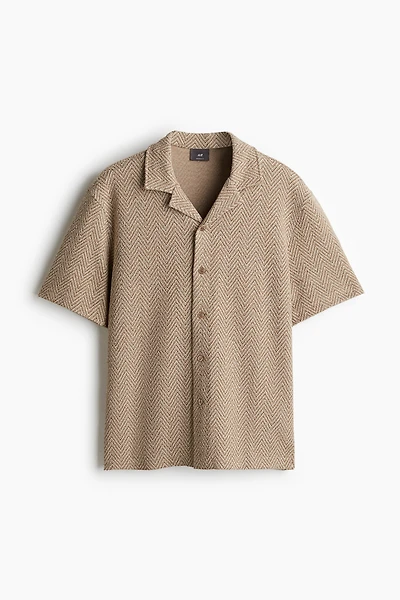 Chemise classique en tissu à chevrons