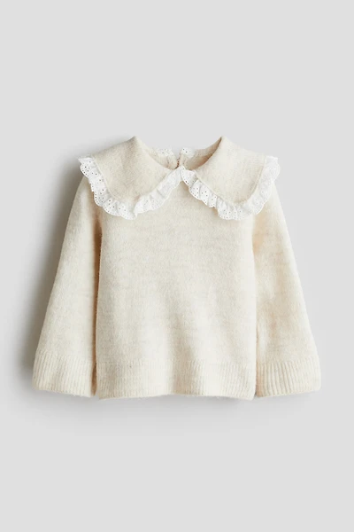 Sweater with Peter Pan Collar