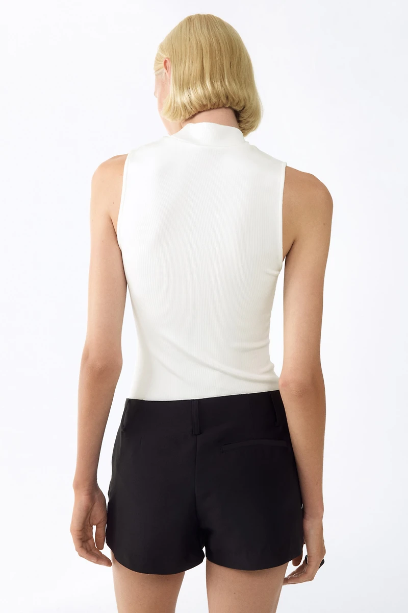 Haut à col cheminée en viscose
